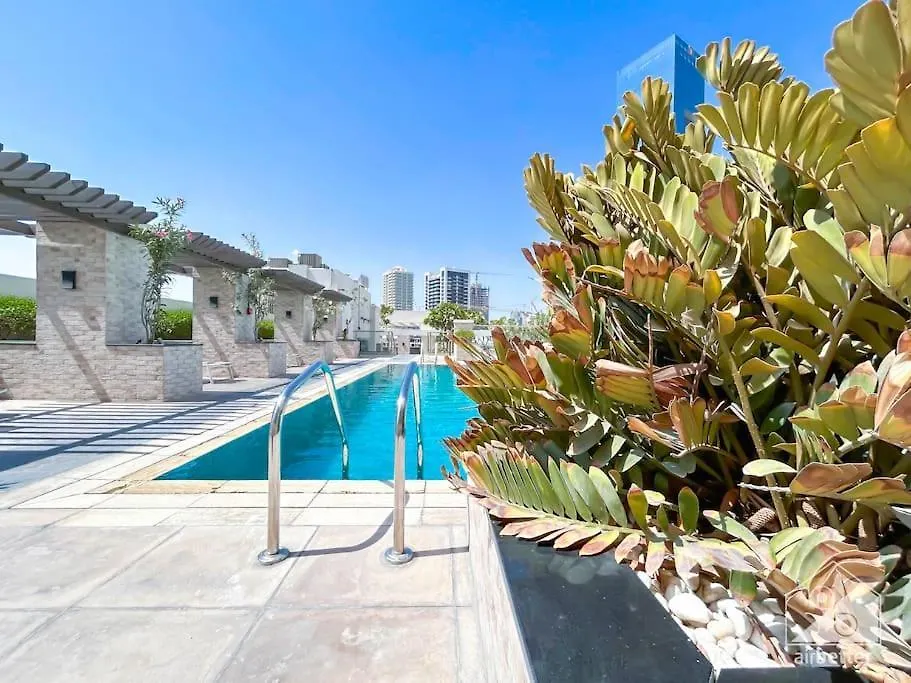 Διαμέρισμα Modern 1B In Jvc Bright & Cozy Stay With Balcony Ντουμπάι Ηνωμένα Αραβικά Εμιράτα